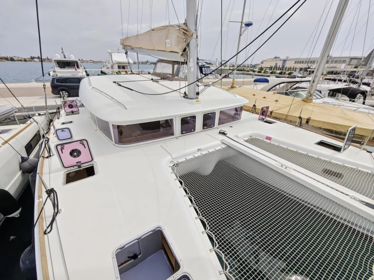 Alquiler de embarcaciones Lagoon Lagoon 400 S2 enSukošan en Samboat