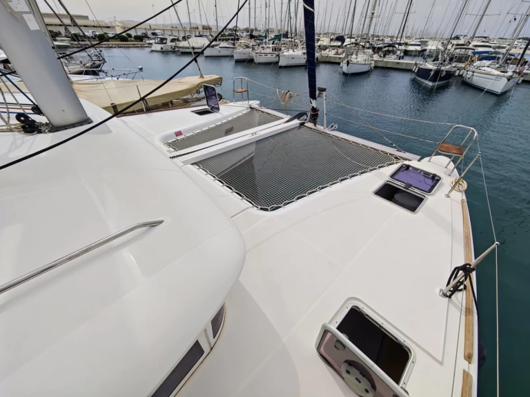 Alquiler de Catamarán, con o sin patrón Lagoon Sukošan