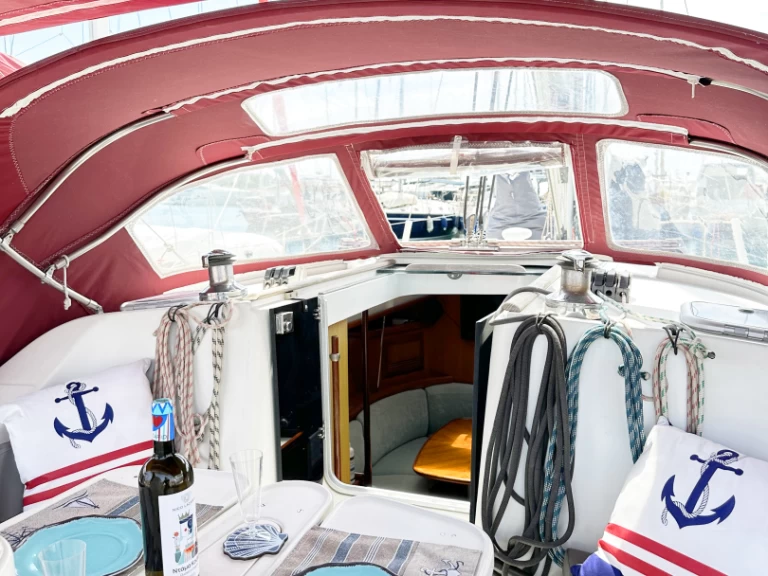 Alquiler de embarcaciones Bénéteau Oceanis 393 Clipper enAtenas en Samboat