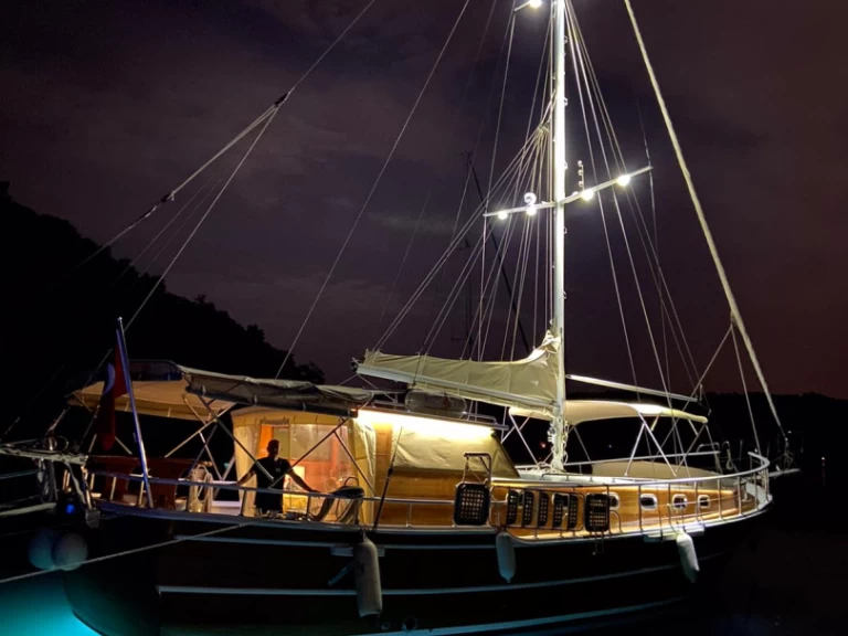 Velero para alquilar Göcek al mejor precio