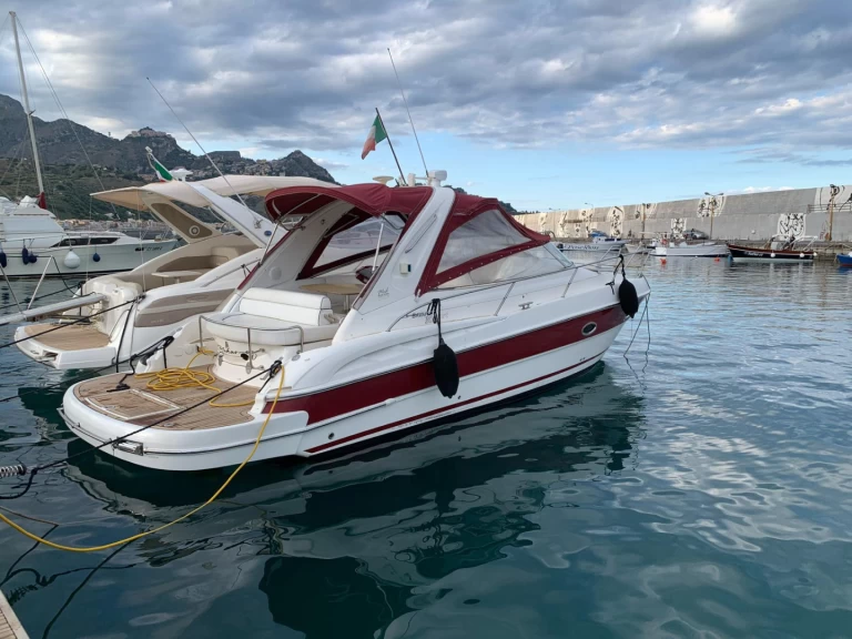 Alquiler de embarcaciones Bavaria Bavaria 30 Sport enTaormina en Samboat