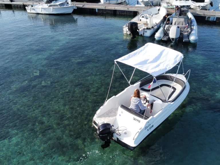 Alquiler de embarcaciones Delta Marine Stella  enCannes en Samboat