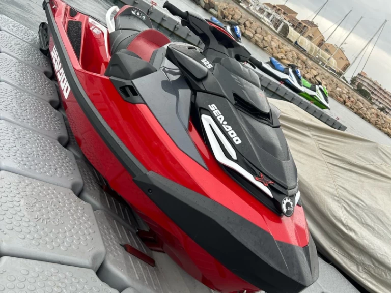 Alquiler de barcos Fréjus barato de RXT X 325 rs