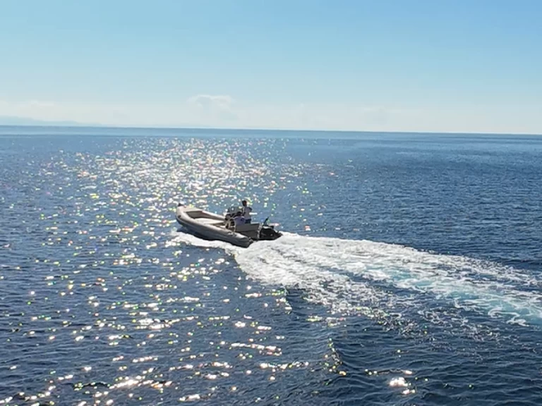 Alquiler de embarcaciones Oceanic Oceanicwing enAnávyssos en Samboat