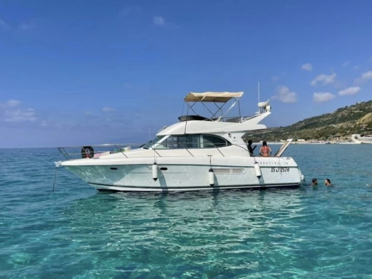 Alquiler de embarcaciones Jeanneau Prestige 36 Fly enMarsella en Samboat