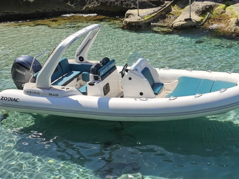 Alquiler de embarcaciones Zodiac Medline 7.5 enSant Antoni de Portmany en Samboat