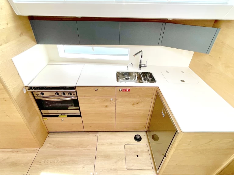 Alquiler de embarcaciones Elan Impression 45 enPirovac en Samboat