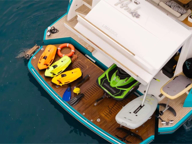 Alquiler de Princess, UK ANKA en Atenas