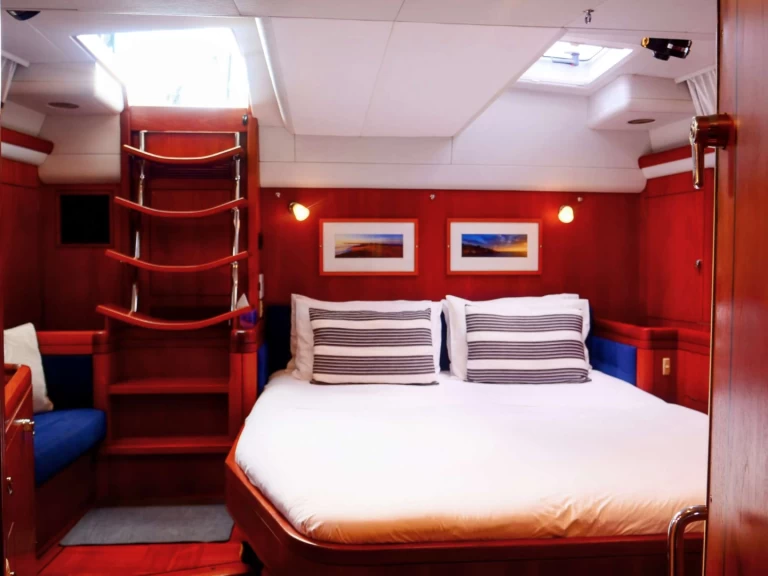 Alquiler Yate de lujo Oyster Marine con o sin  título de navegación