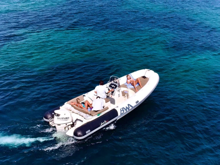 Alquiler Neumática en Porto Rotondo - Bwa Sport 22