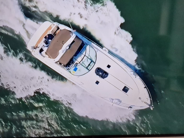 Alquiler de embarcaciones Sea Ray Sea Ray 400 Sundancer enCity and County of Swansea en Samboat