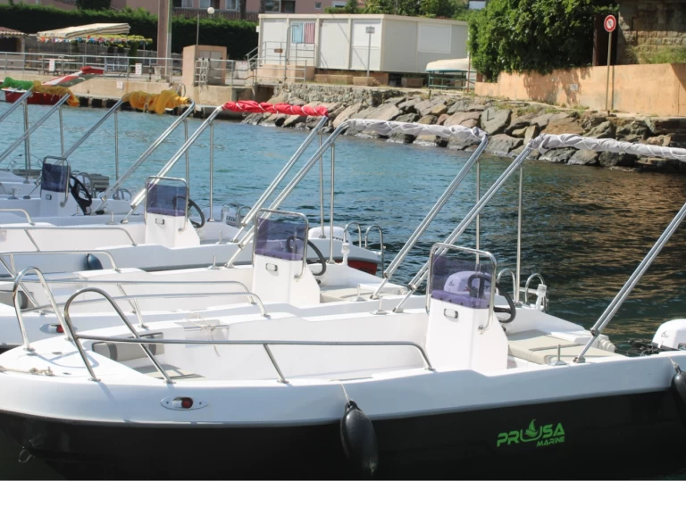 Alquiler de barcos Agay barato de PRUSA 450