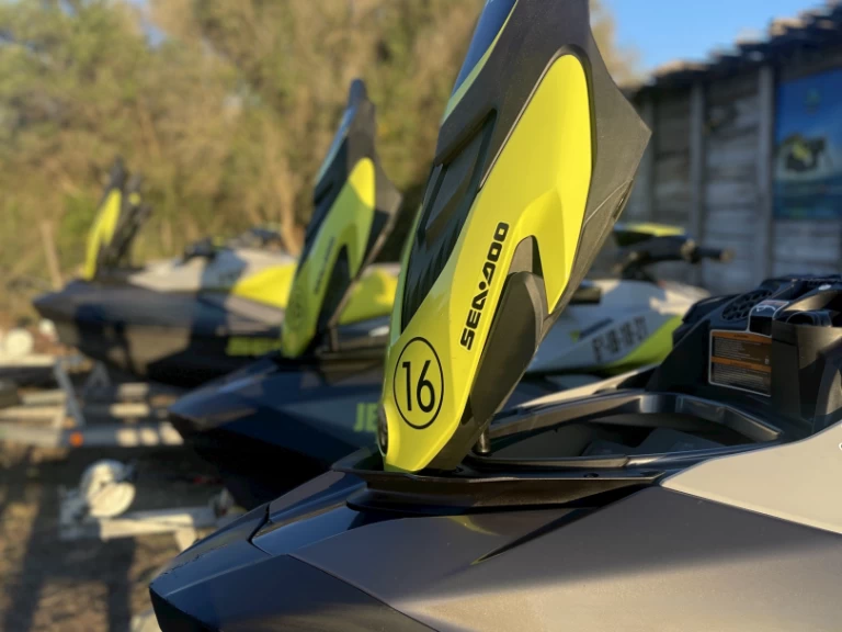 Sea-Doo SEADOO GTR 230 de alquiler a Cala Bona