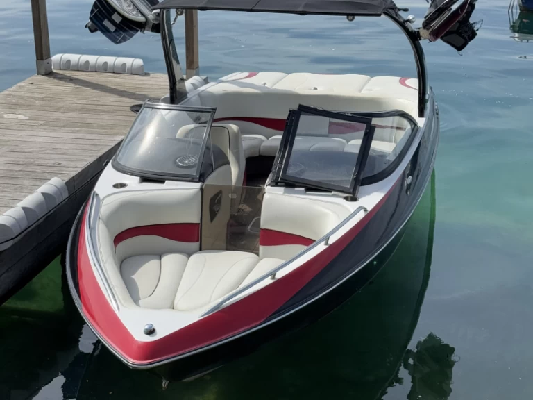 Alquiler de Lancha, con o sin patrón Malibu Doussard