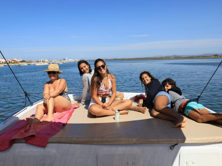 Cheetah Marine WOW 8.9 de alquiler a Faro