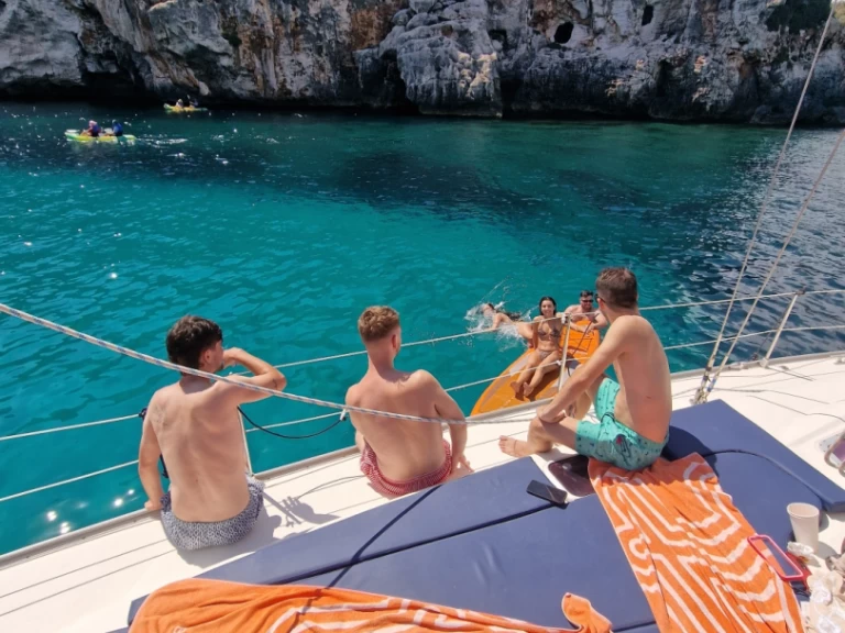 Bavaria Bavaria 42 Cruiser de alquiler a Puerto de Mahón