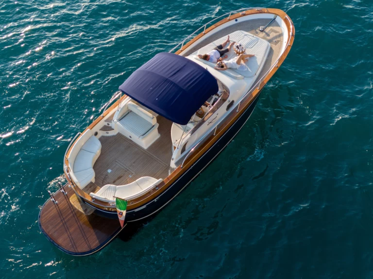 Alquiler Lancha Apreamare con o sin  título de navegación