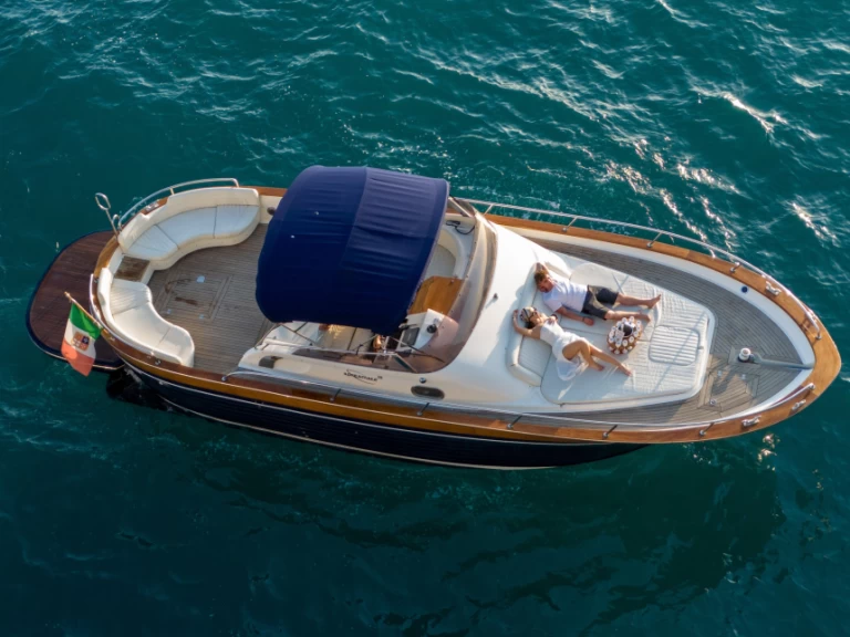 Lancha para alquilar Sorrento al mejor precio