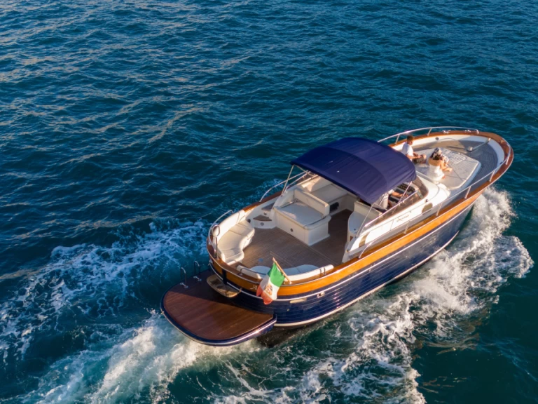 Alquiler de barcos Sorrento barato de Apremare 38