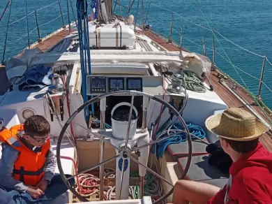 Alquiler de Velero, con o sin patrón Kit Marine Port-Camargue