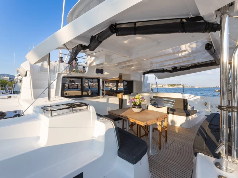 Alquiler de Catamarán, con o sin patrón Lagoon Split