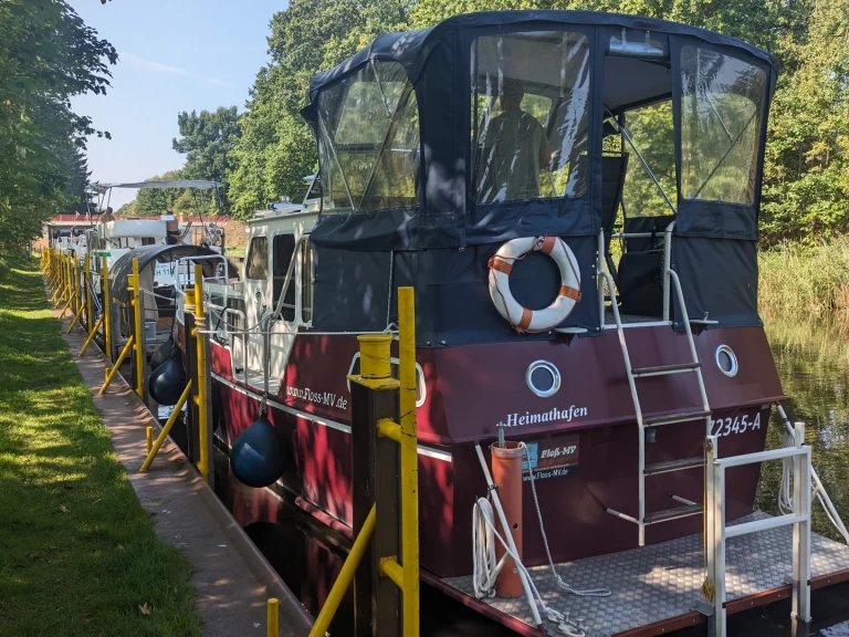 Alquiler Casa flotante en Neustrelitz - Termeer Yachting Rogger 850 AK