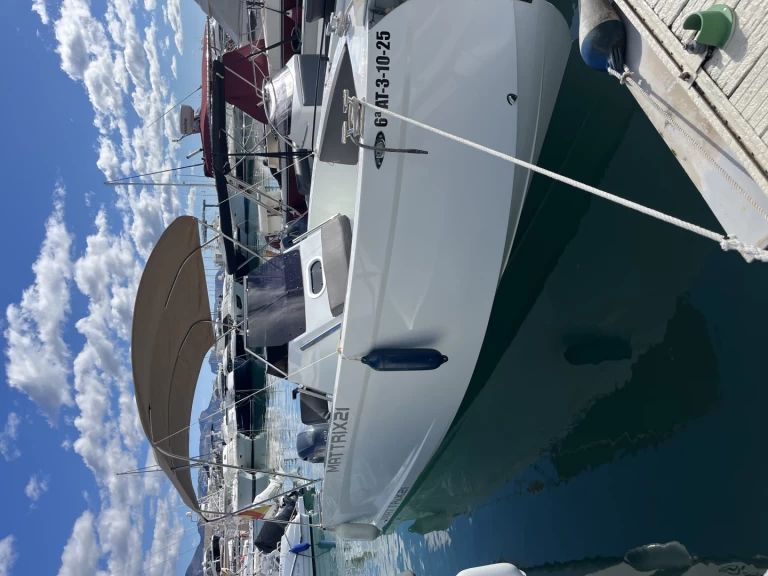 Alquiler Lancha Matrix con o sin  título de navegación