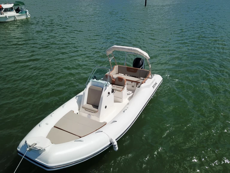 Alquiler Arcachon - Zodiac Medline 6.8 en SamBoat