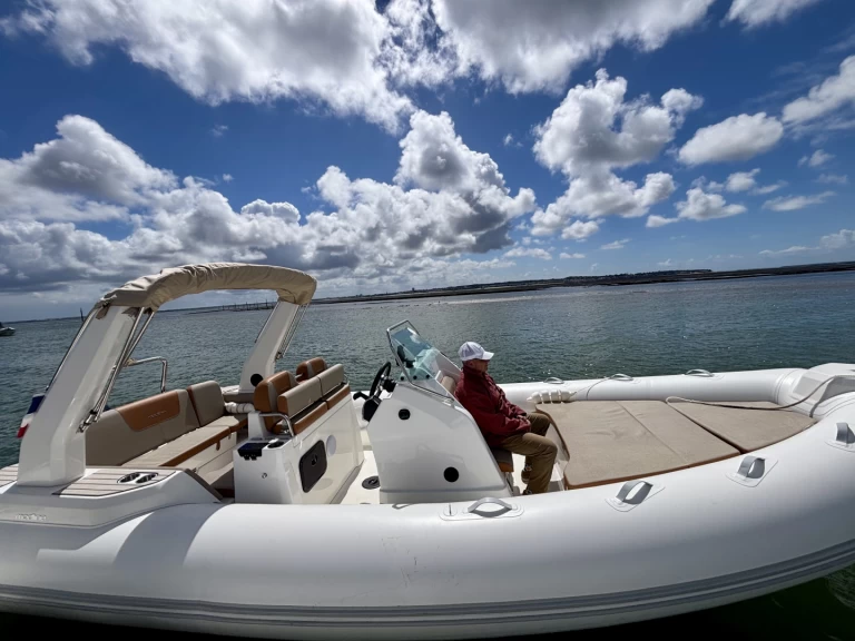 Alquiler de Zodiac Medline 7.5 en Arcachon