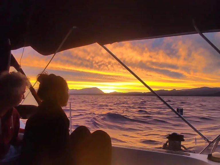 Alquiler de barcos Nidrí barato de Atlantic49