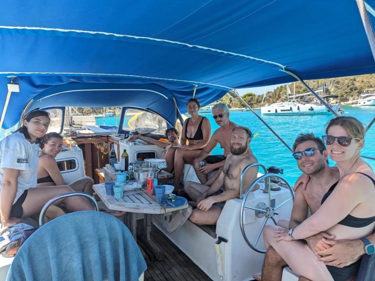 Alquiler de Velero, con o sin patrón Atlantiv Nidrí