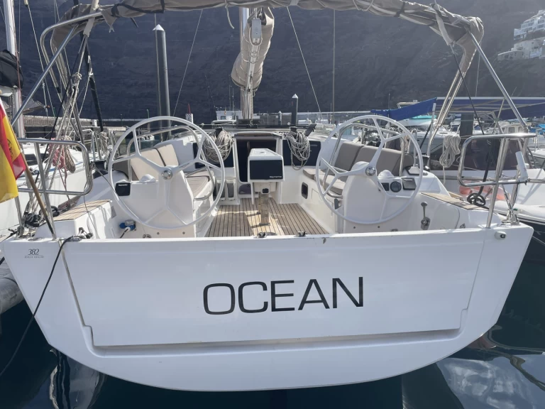 Alquiler de Dufour Dufour 382 Grand Large en Santa Cruz de Tenerife