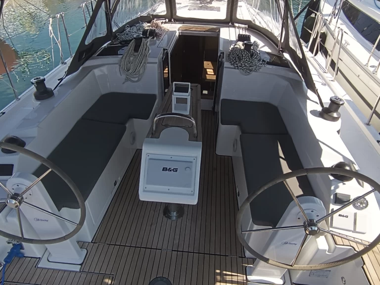 Alquiler Velero Bavaria con o sin  título de navegación