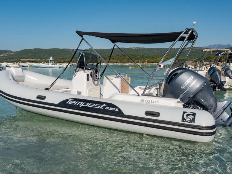 Capelli Tempest 630 de alquiler a Porto-Vecchio
