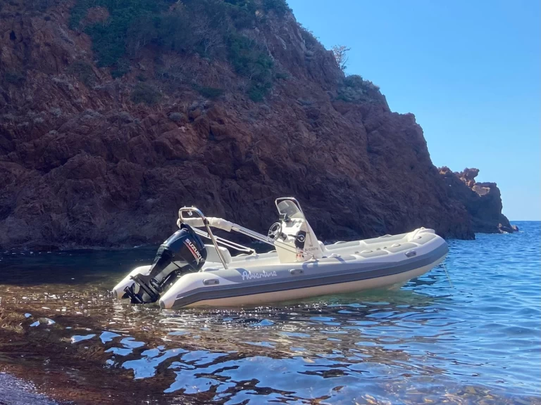 Alquiler Galéria - Adventure vesta 585 en SamBoat