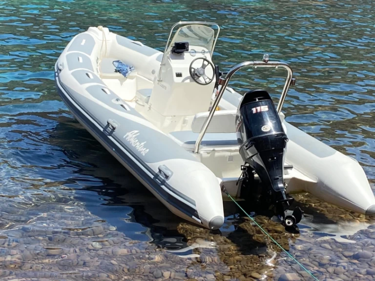 Alquiler de Adventure vesta 585 en Galéria