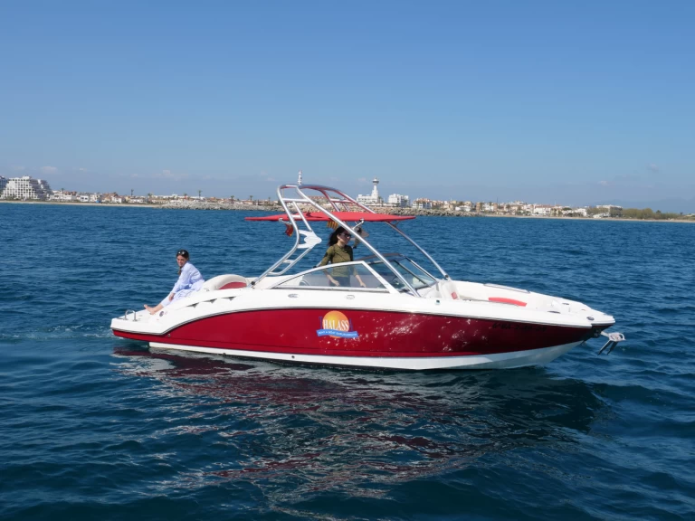 Alquiler de embarcaciones Chaparral Sunesta 244 enEmpuriabrava en Samboat