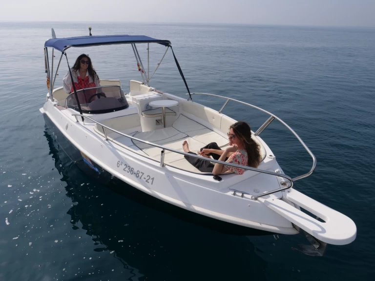 Alquiler Lancha Marinello con o sin  título de navegación