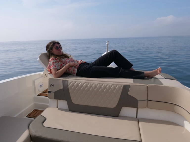 Alquiler Empuriabrava - Bayliner VR6 OB en SamBoat