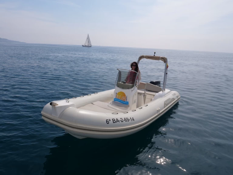 Alquiler de embarcaciones Capelli Tempest 626 enEmpuriabrava en Samboat