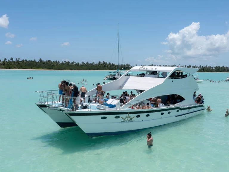 Catamarán para alquilar Zona Turistica De Bávaro al mejor precio