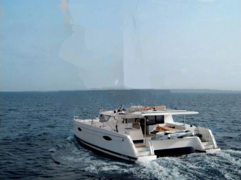 Catamarán para alquilar Hyères al mejor precio