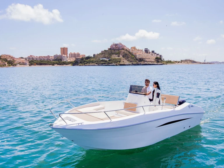 Alquiler de embarcaciones Astilux Ax-600 Open enValencia en Samboat