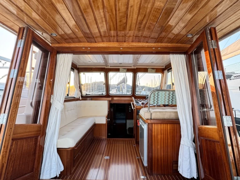 Alquiler de embarcaciones Menorquin-Yachts Menorquin Yachts 120 enPuerto de Pollensa en Samboat