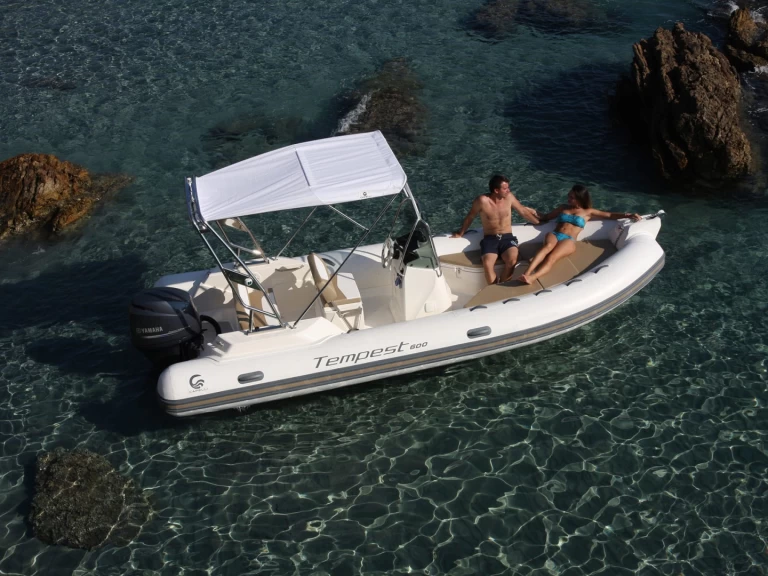 Alquiler de Neumática, con o sin patrón Capelli Port de Fort-de-France