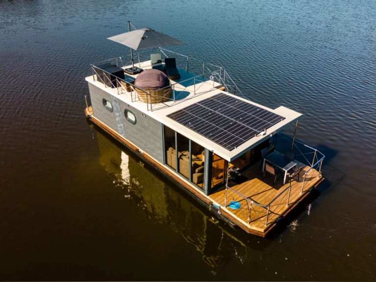 Alquiler Casa flotante Rivo con o sin  título de navegación