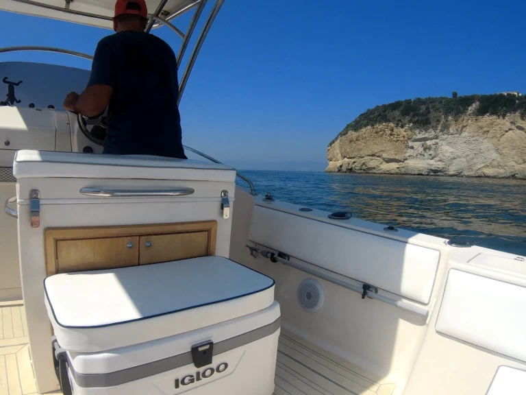 Alquiler Lancha Ranieri con o sin  título de navegación