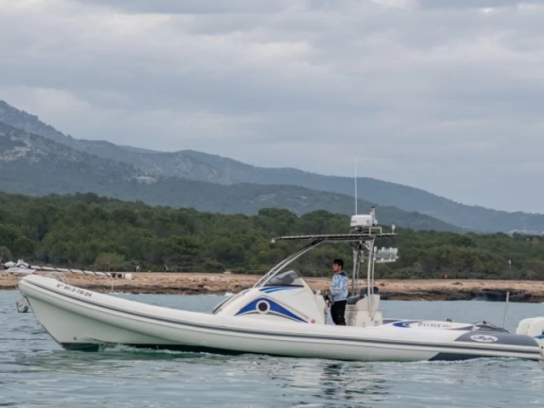 Alquiler de embarcaciones Nuova Jolly Prince 35 enAlcocéber en Samboat