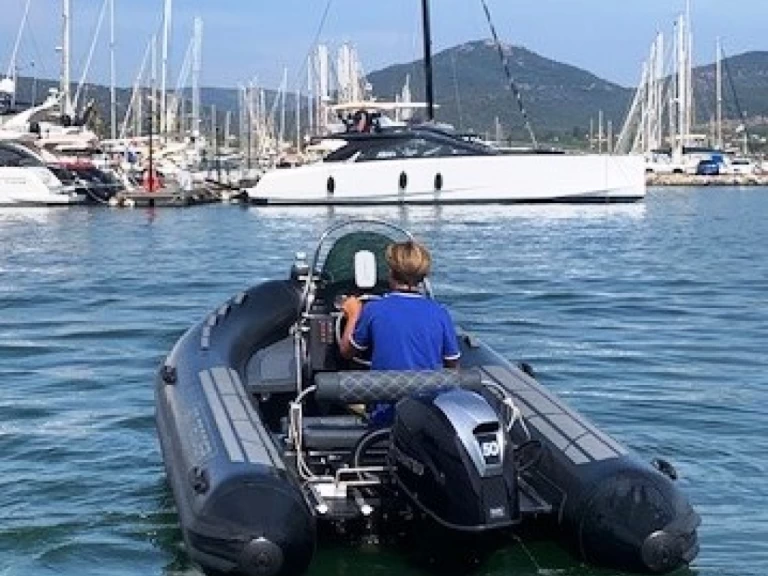 Alquiler de embarcaciones 3D Tender 3D Tender 500 enCogolin en Samboat