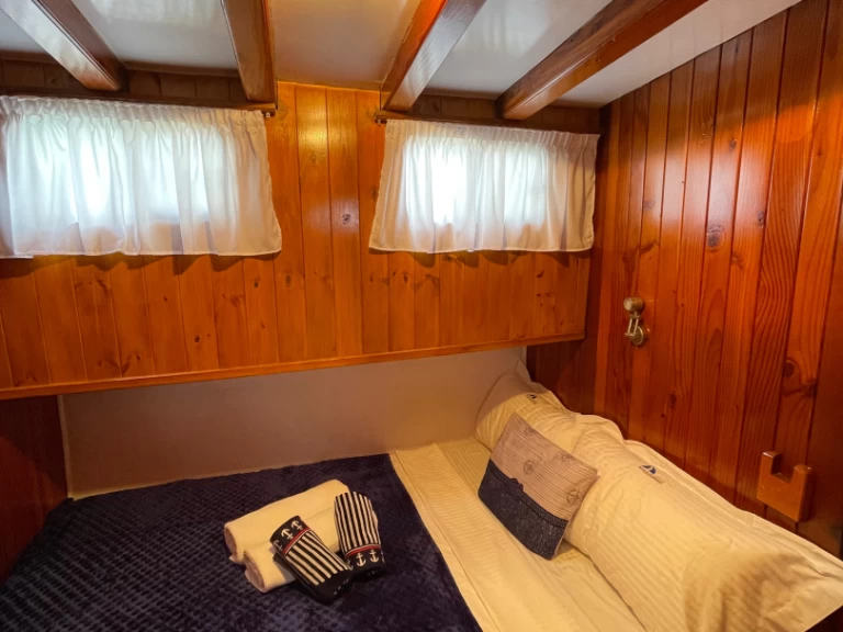 Alquiler de Custom Made 78 en Orikum